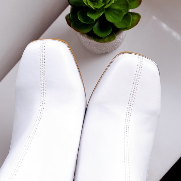 π‘ WHITE FAUX LEATHER STITCHED CHUNKY HEEL MULES! - Picture 8 of 16